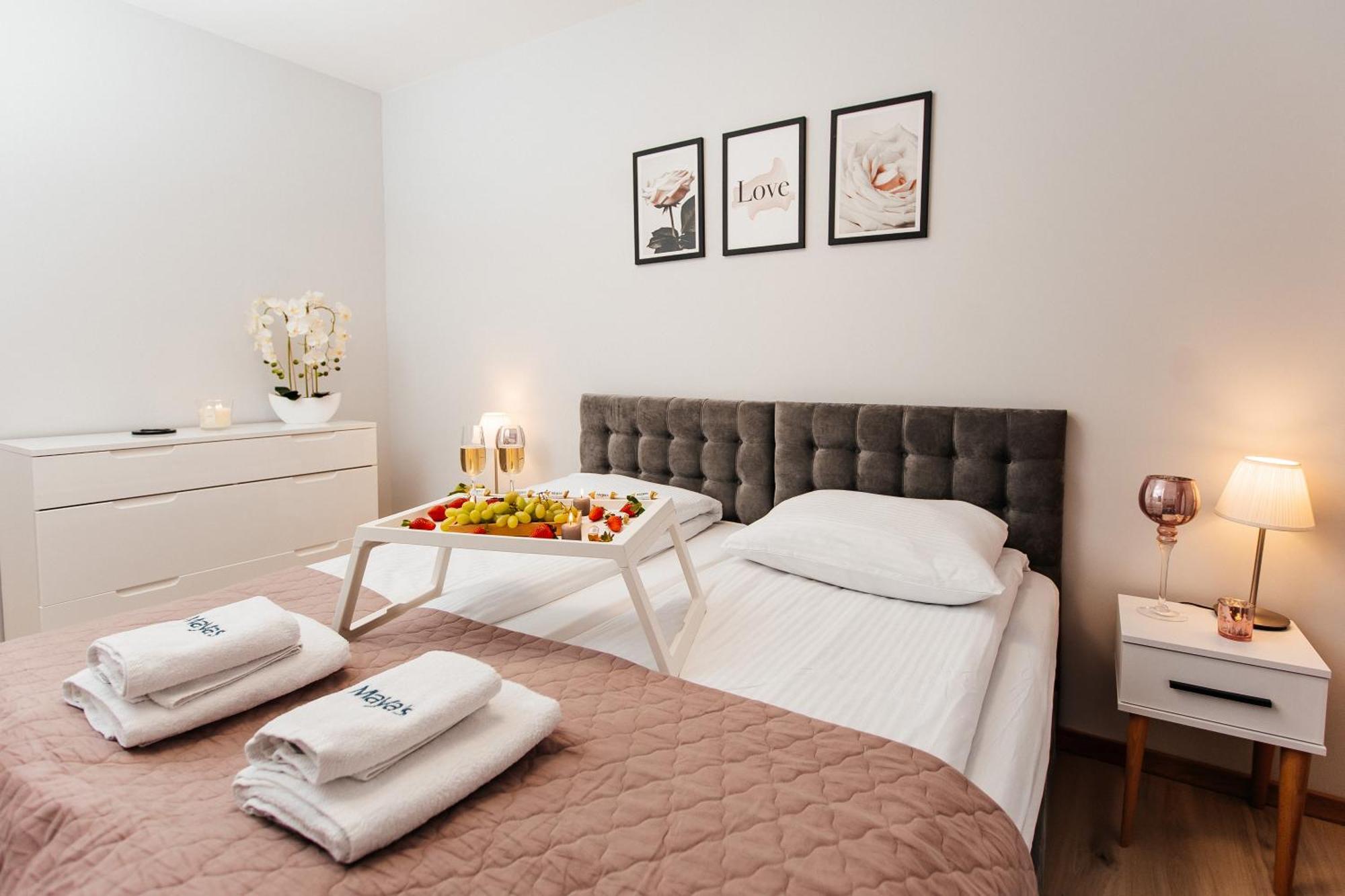 Maya'S Flats & Resorts 42 - Swietej Barbary Gdańsk Extérieur photo